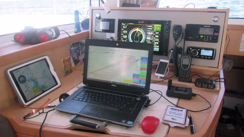 Whether for safety or comfort reasons, nowadays it’s impossible to cruise without having the internet aboard…