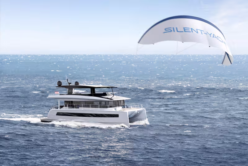 SILENT 62 Trideck Powercat | Walkthrough | Multihulls World
