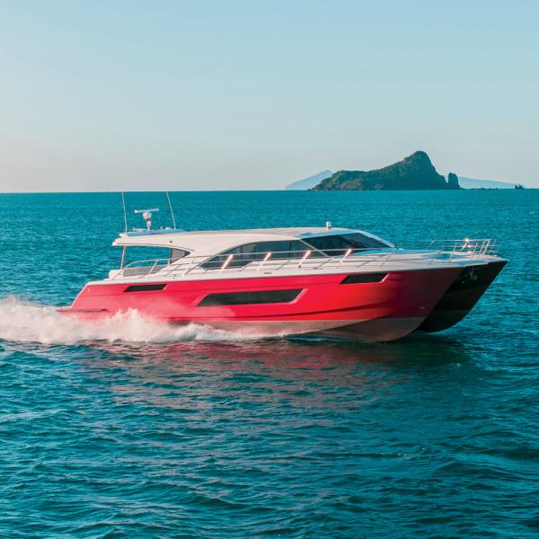 The New Zealand built Voodoo XF75 combines a lean composite build with innovative foils to create a remarkable long-range performance craft.
