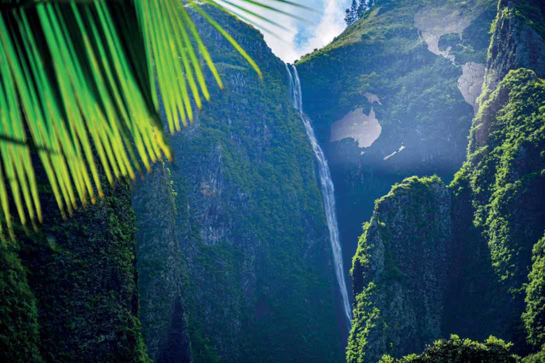 The incredible Vapeo waterfall is nestled in such a wild landscape that it is impossible to see it all!