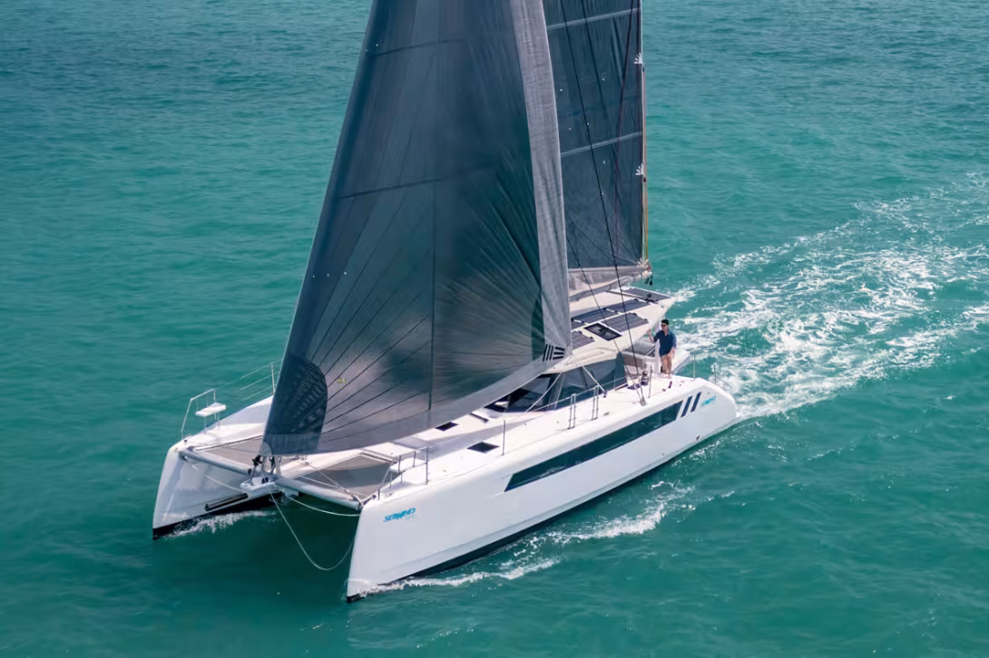The Seawind 1370 is a successful evolution of the popular 1260, which ensures its pedigree as a bluewater cruiser. The simple sailplan includes a self-tacking jib.
