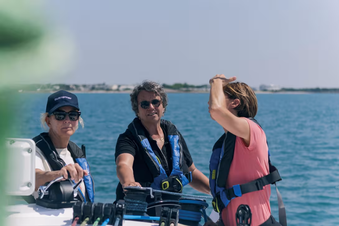 A “ladies only” session at sea is proposed during Outremer Week, so that no question is left unanswered.