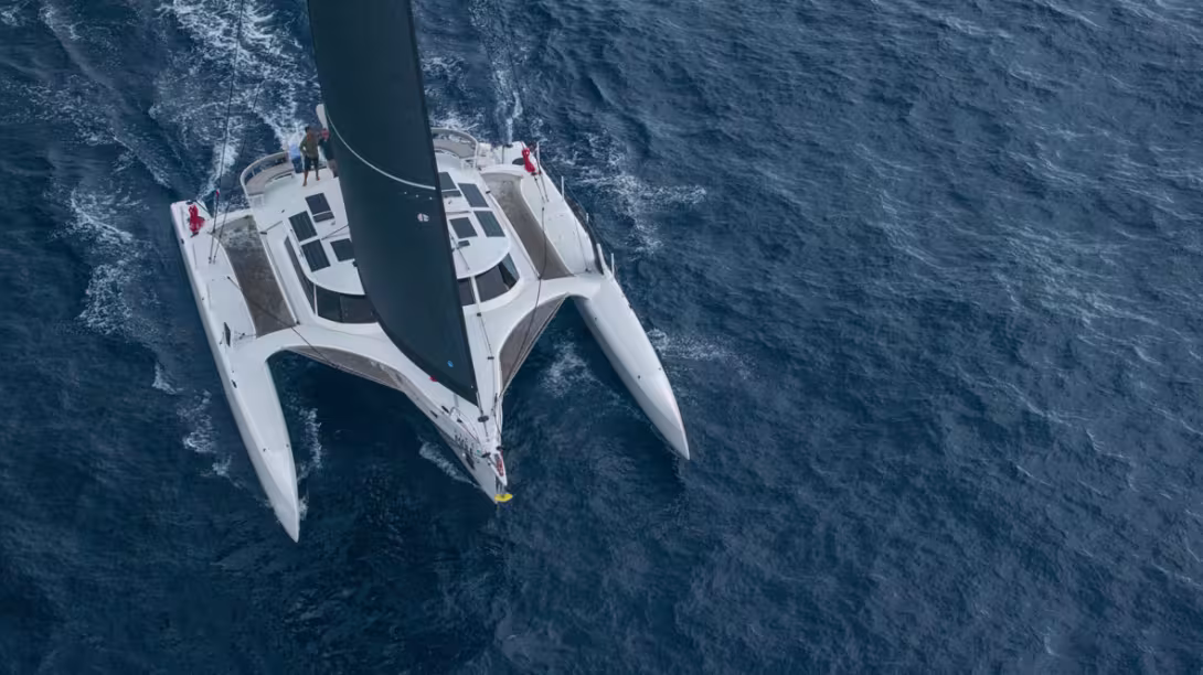 The curved, asymmetrical daggerboards designed by Morrelli & Melvin can dive up to 13 feet  below the surface!