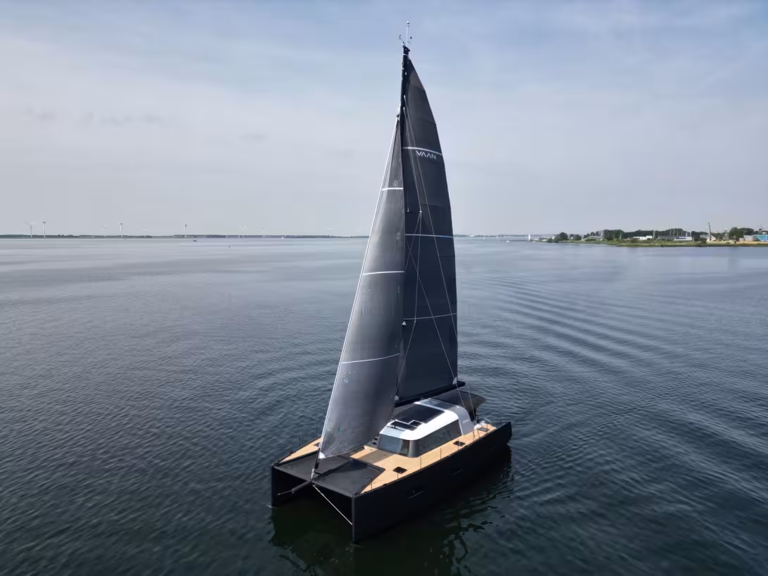 VAAN R5 Electric Catamaran - Boat Review Teaser - Multihulls World
