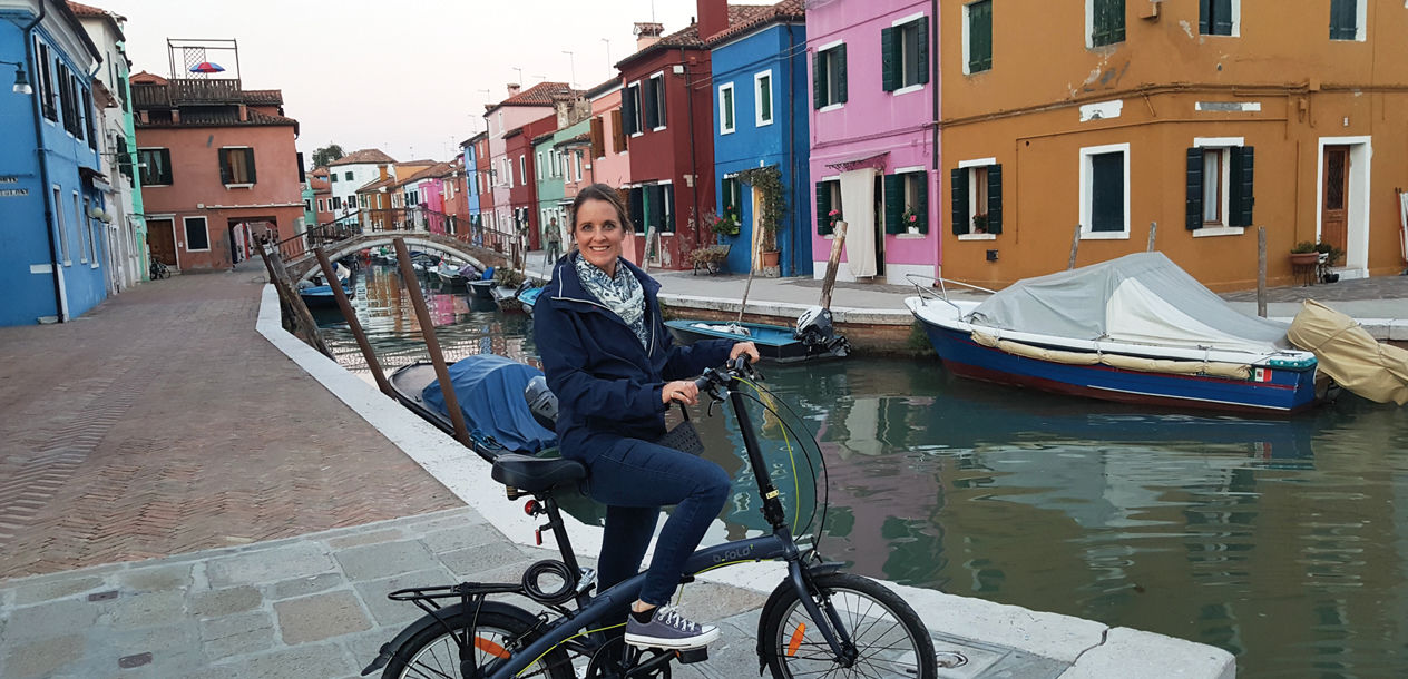 Bicycles are surely one of the best ways - along with a boat - to discover most of the lagoon’s islands.