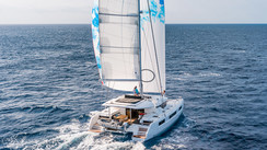 Lagoon 50 vs Excess 15