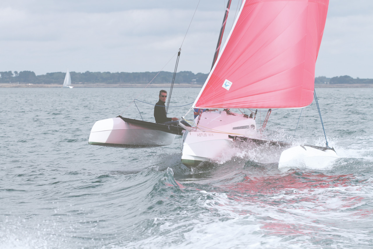 trimaran astus 20.5