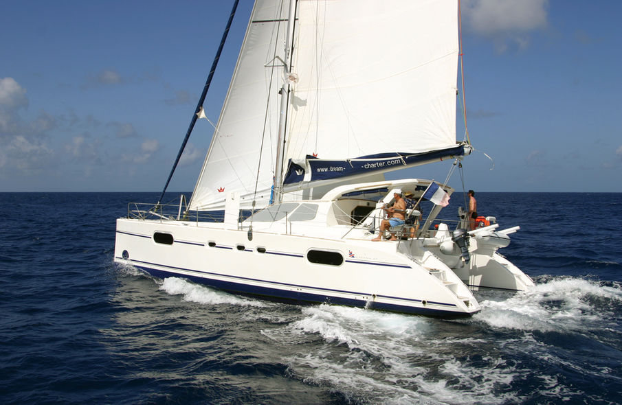 Second-hand catamaran