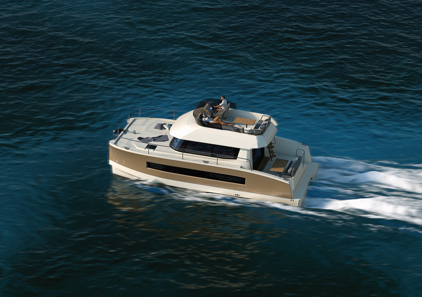 2015 Multihull buyer's guide : motor multihull