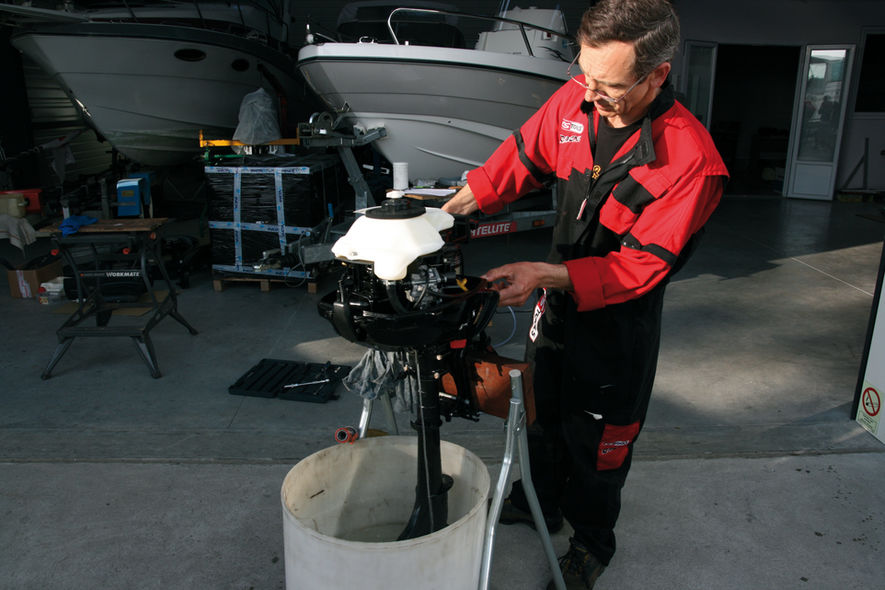 Maintaining your outboard motor step 1