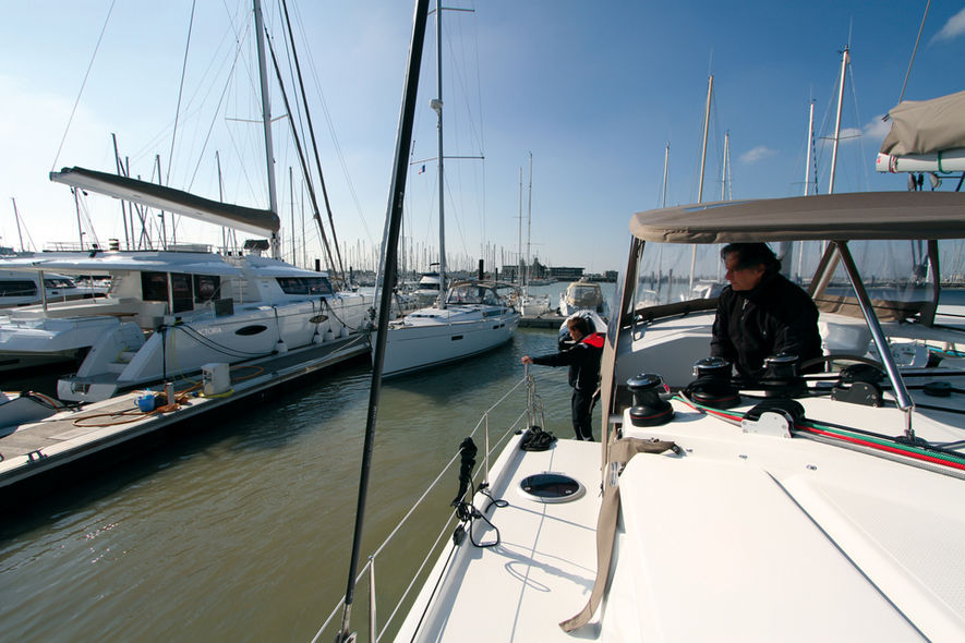 Coming into port and tying up