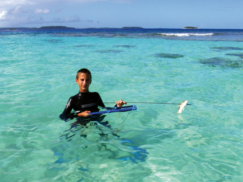 Chronicle around the world : Islands of the Western Pacific
