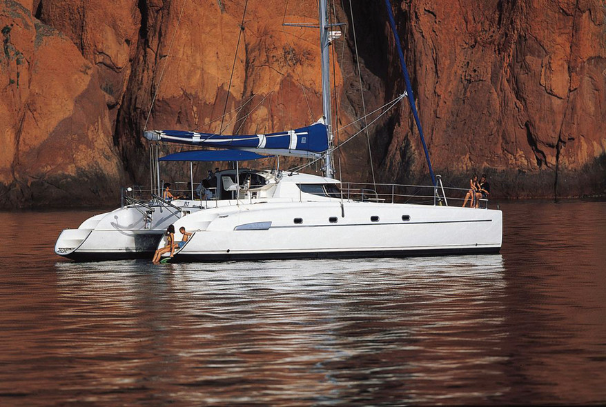 Second-hand test Bahia 46