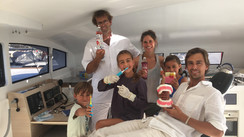 A catamaran equipped with… a dentist’s chair!