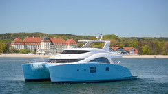 60 Sunreef Power