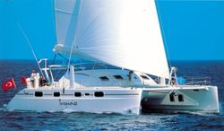 Catana 581