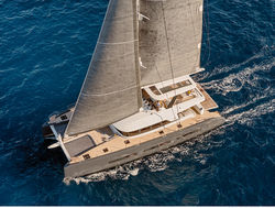 Lagoon Seventy 7