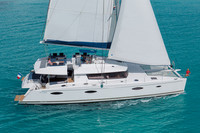 catamaran victoria 67