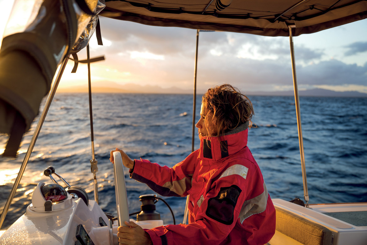 Back downwind to Olbia: we sailed until the last minute of daylight!