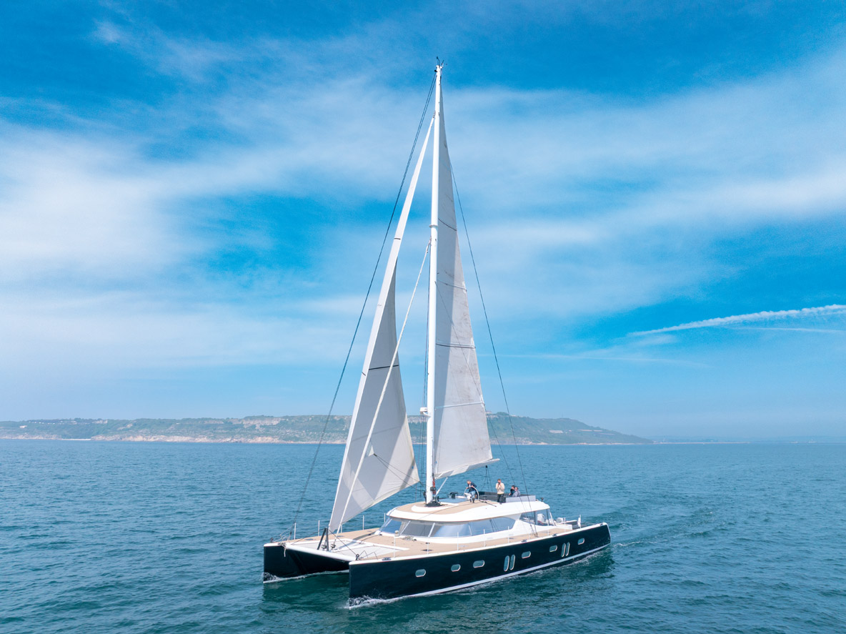 The sail plan will be modernized and gain power thanks to a masthead gennaker.