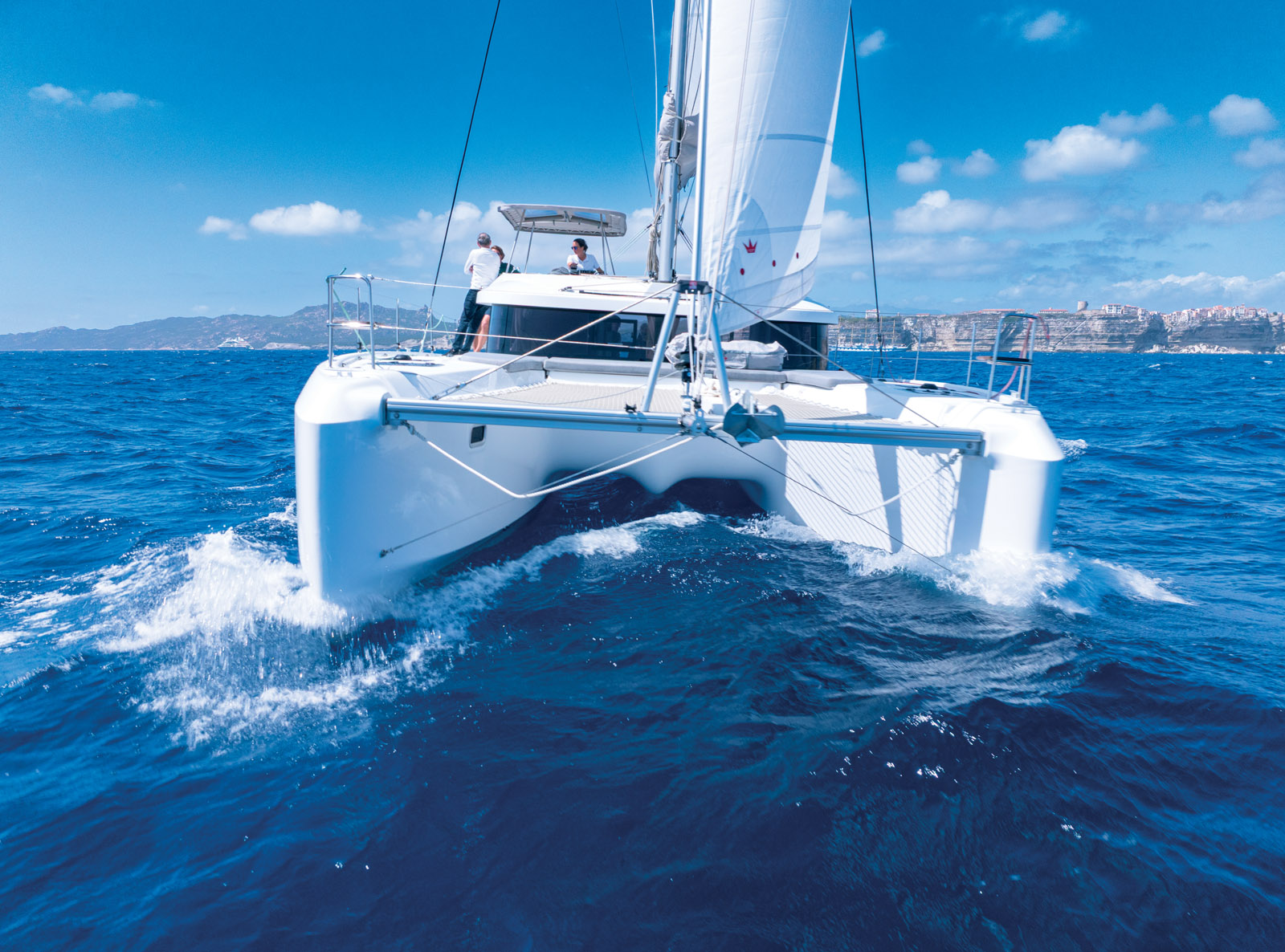 While the bows are narrow, the massive chine quickly adds significant volume to the hull. Note the gull-wing underside to the nacelle, which has become a trademark of the brand.