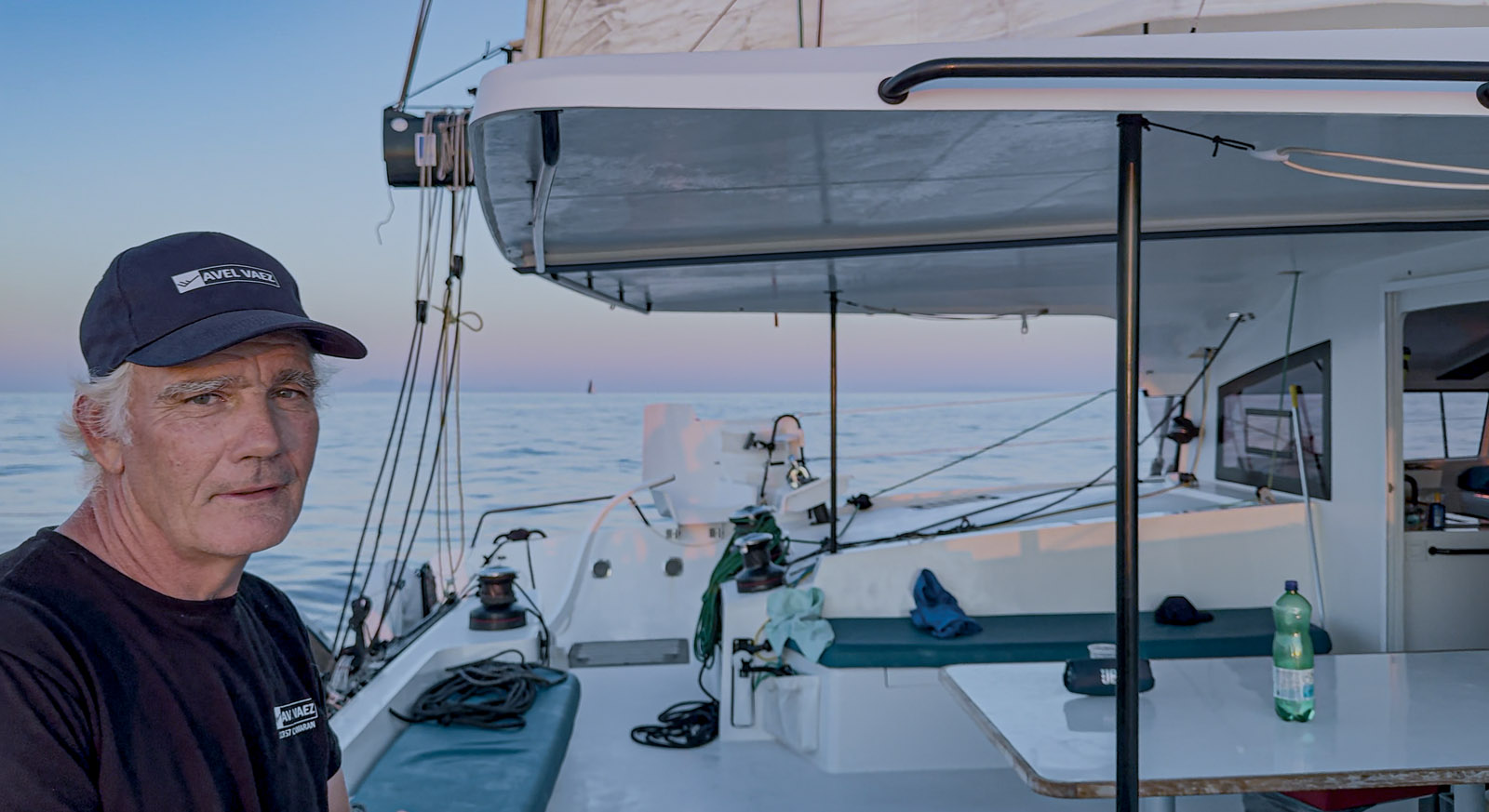 The doldrum-conditions off Milos...