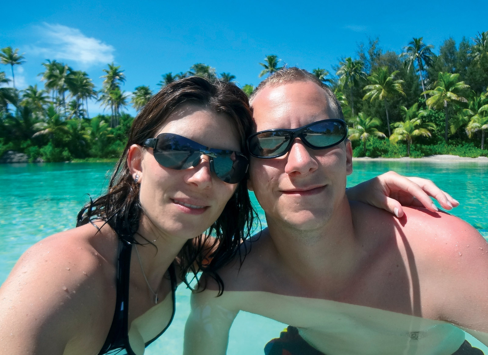 It was the honeymoon in Tahiti that kickstarted the idea of living on a multihull. It was another 10 years before they set sail in a Lagoon 450…with two young children on board! 